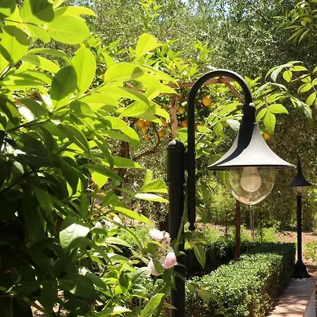 Rosada Bed & Breakfast 3*