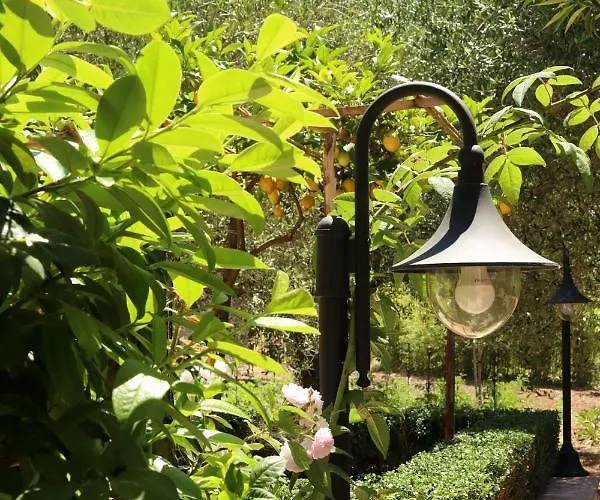 Rosada Bed & Breakfast 3*